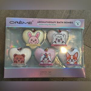 NEW Crème 
AROMATHERAPY BATH BOMBS with moisturizing shea butter Set of 5